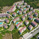 Golden Lady Sveti Vlas